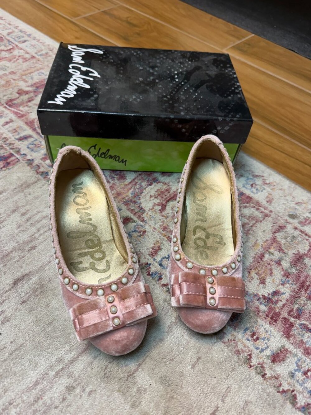 Sam Edelman Kids Girls Evelyn Kammie Dress Pink Shoes Size 11 in great shape!!